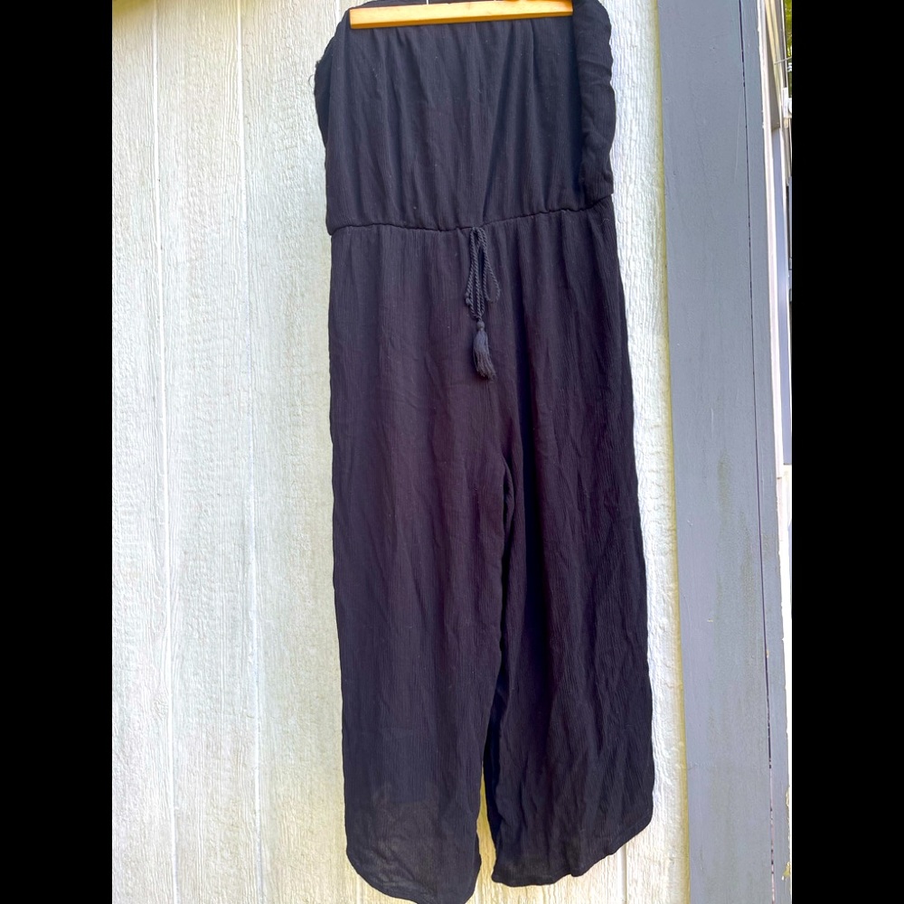 Pull-on sleeveless jump suit